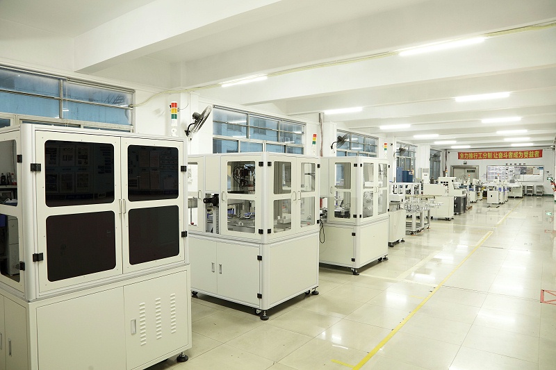 桌面型點(diǎn)膠機(jī)創(chuàng)精銳工廠照片