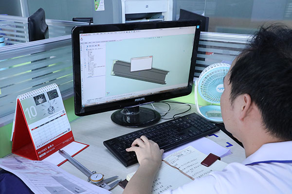 蘇州全自動點膠機(jī)設(shè)計