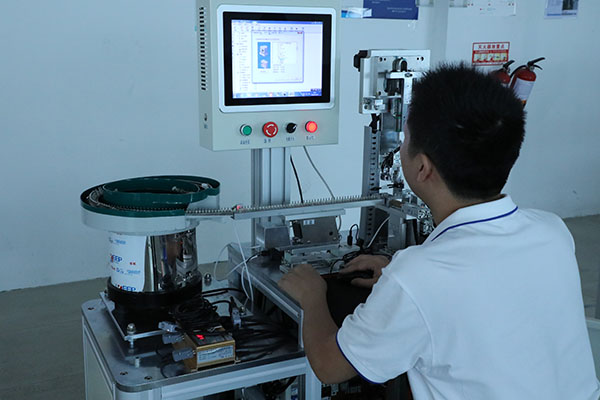 浙江點(diǎn)膠機(jī)生產(chǎn)廠家圖紙