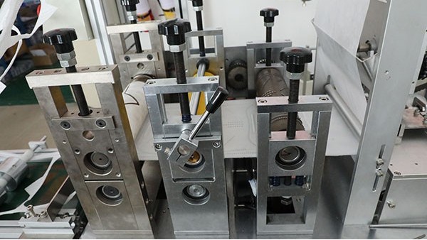 視覺(jué)點(diǎn)膠機(jī)