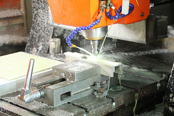 臺式全自動點膠機加工