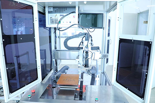 深圳高速自動點膠機廠家