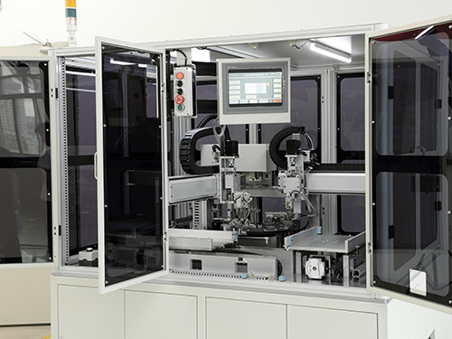 深圳全自動點(diǎn)膠機(jī)廠家